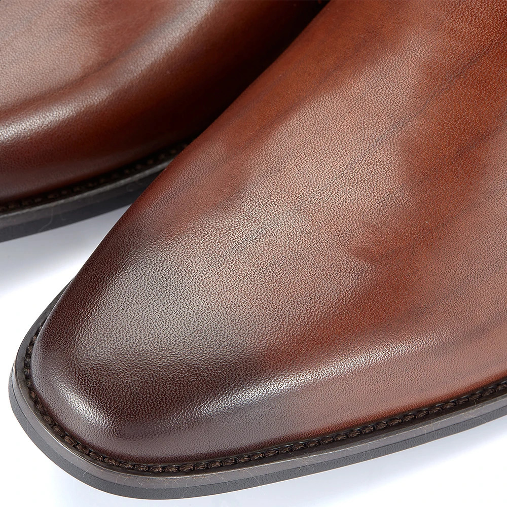 Elegant leather mens casual shoes high-quality and comfortable Chelsea boots 240821