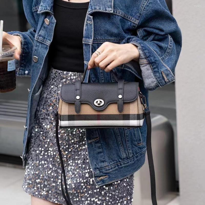 Bag Genuine Leather Canvas Pillow Plaid Classic Bucket Portable Messenger 8968 zhanyishengli