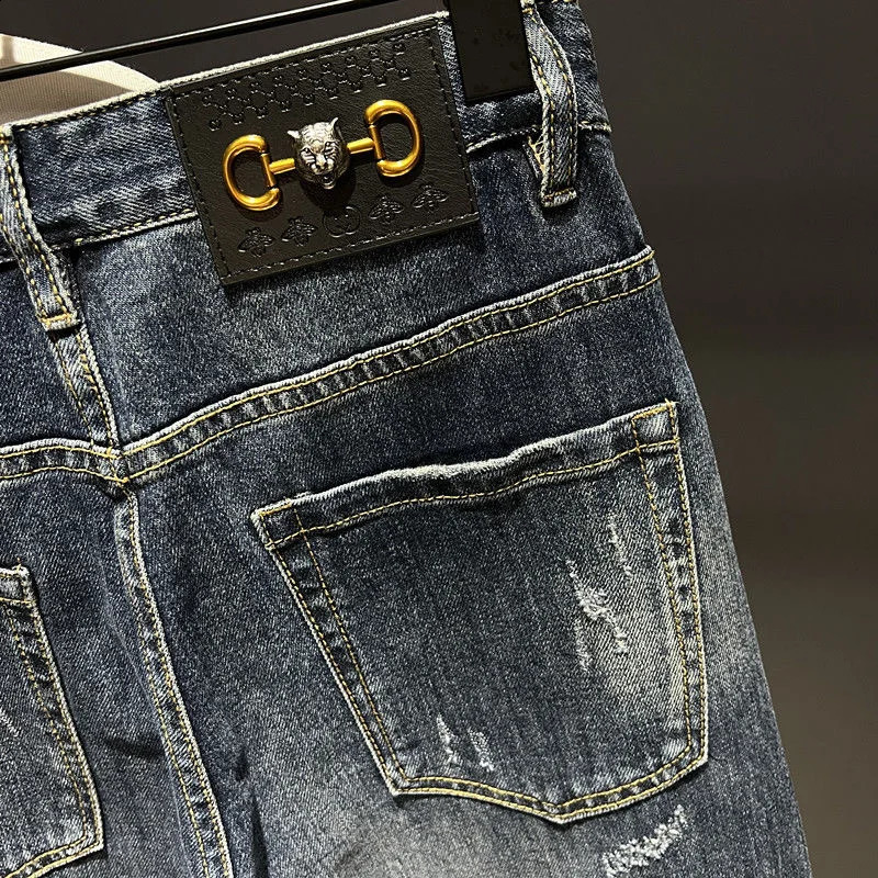 Spring and Autumn Mens Fashion Trend Ripped Patch Small Foot Pants Mens Casual Slim Comfortable High-Quality Jeans 240821