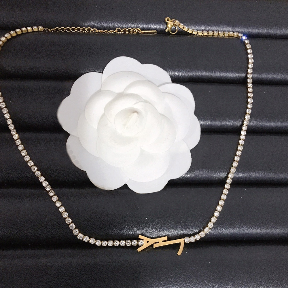 Womens Crystal Letter Necklaces Gold Silver Stainless Steel Designer Geometry Pendant Necklace Perfect Jewelry for Gifts Wedding Party Christmases