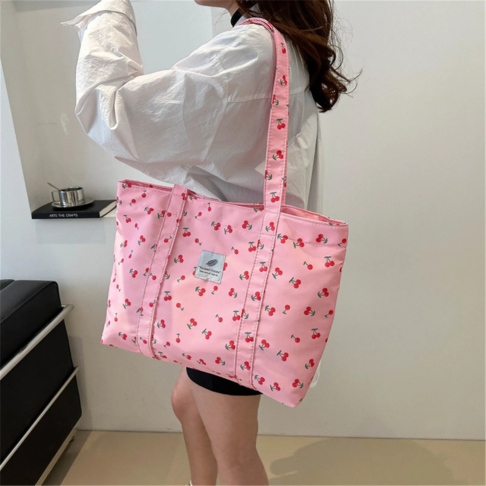 Sweet Cherry Casual Tote Bag Large Capacity Shopping Nylon Female Aesthetic Fruit Print Handbag for Women 240821