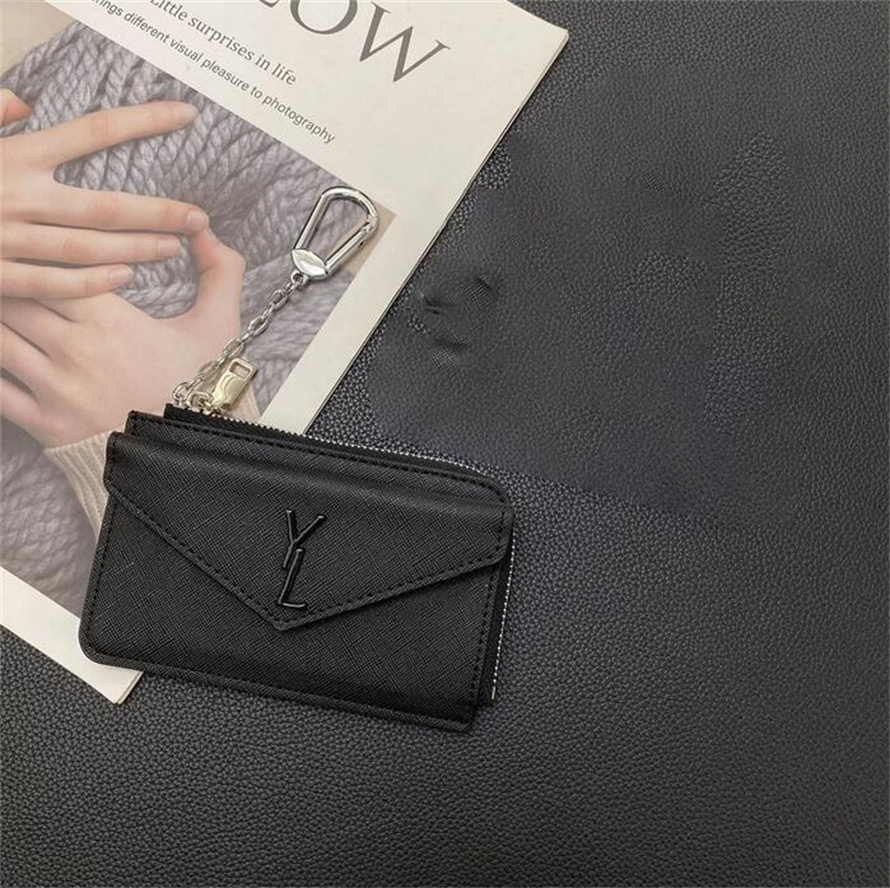 Designer Keychains Men and Women Luxury Designer Zero Wallet Classic Color Label Credit Card Small Card Bag 13.5 * 8.5cm Mini Keychain