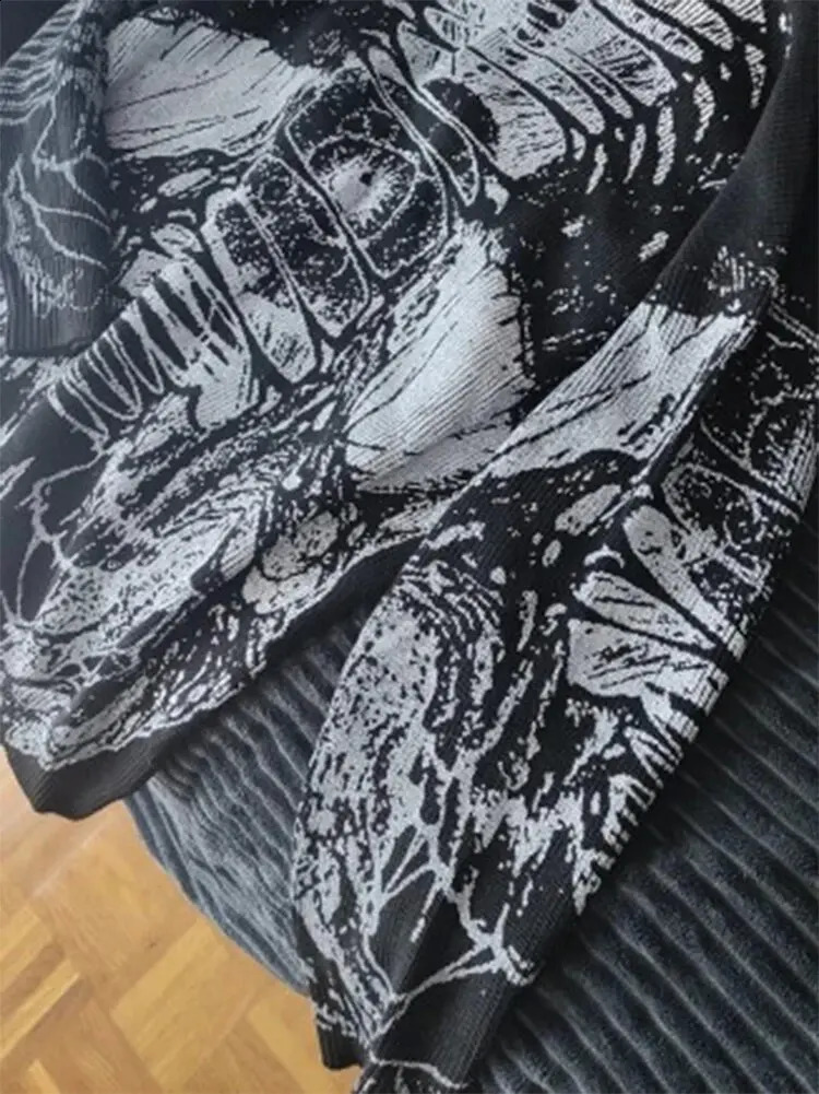 Mens Street Sweater Retro Old Skull Graffiti Knitted Floral Womens Cotton Harajuku Casual Loose Autumn 240821