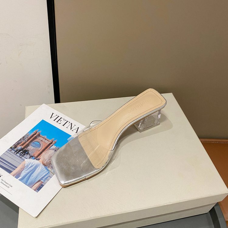 Ddmysports Summer Korean Edition New Transparent Fashionable And Sexy Igh Thick Eels Crystal Women S Cool Slippers OUTDOOR
