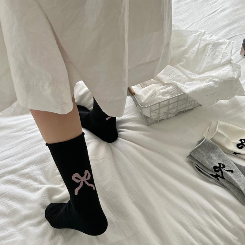 Women Socks Sweet Bow Female Japanese Solid Color Black And White Gray Gentle Girls Versatile Cute Ballet Tube