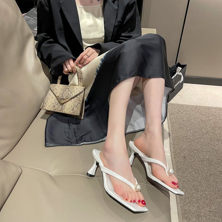 Ddmysports Subtle Design Elegant And Sexy Pearl Summer New Square Exposed Herringbone Clip Toe Slippers OUTDOOR