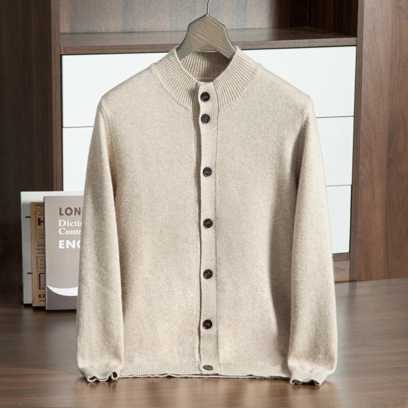 Autumn and Winter Collection 100% Cashmere Mens Casual Round Neck Button Cardigan Versatile Temperament Sweater for Men 240821