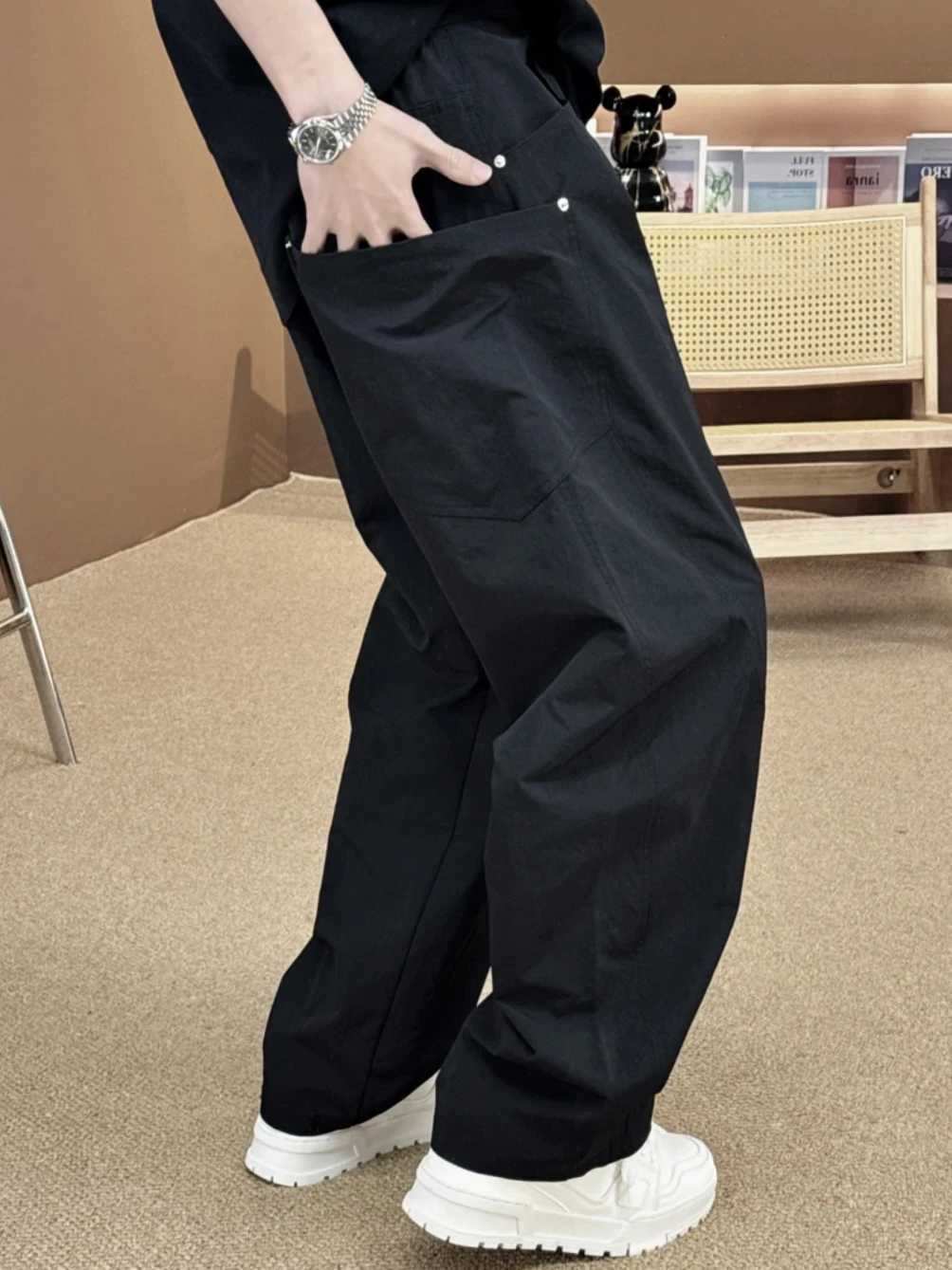 Summer pants mens minimalism and niche design casual pants mens 3D cutting large pockets wide legs curvesW240725