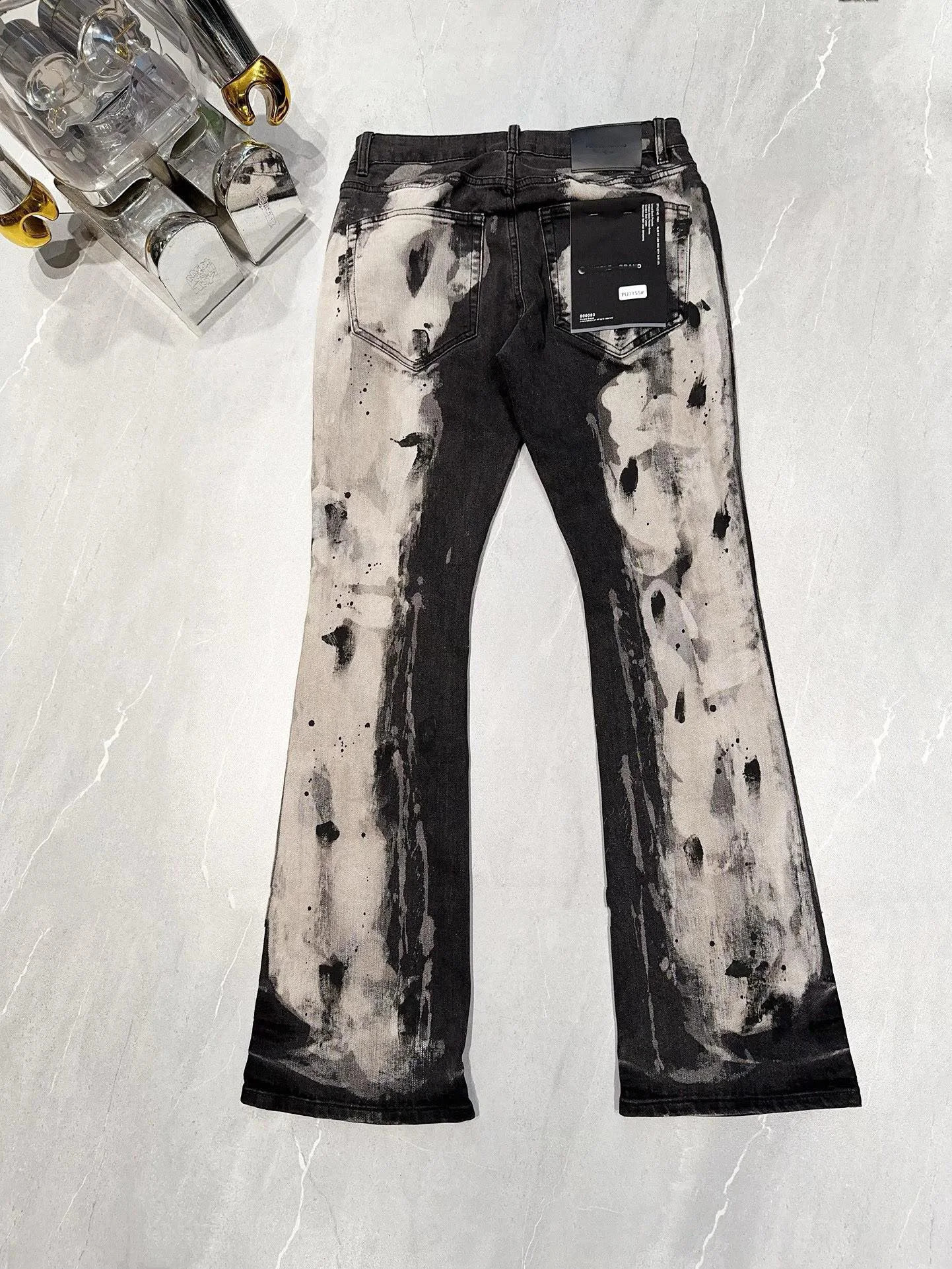Y2k Grey Mens Denim Flared Jeans Hand Drawing Button Fly Trousers Man Slim Fit Bell Bottoms 240821