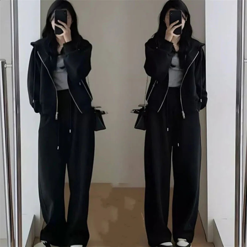 Autumn and winter Korean version womens set fashionable hooded topcasual wide leg pants two-piece running suit trendy 240820