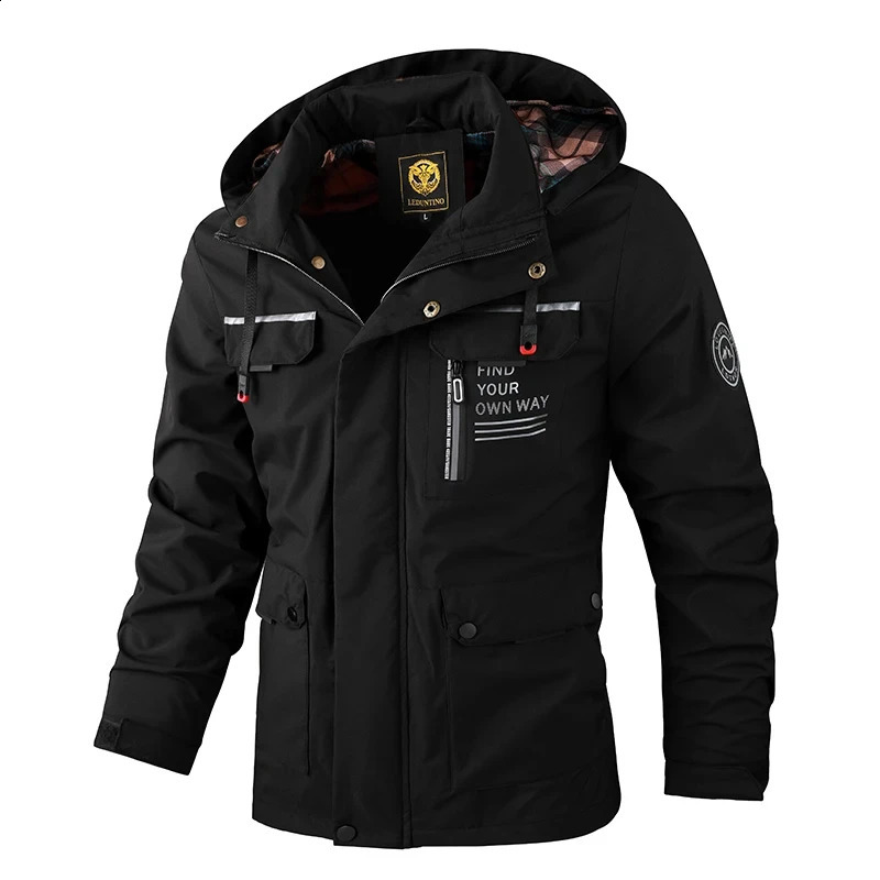 Mens Casual Windbreaker Jacket Hooded Waterproof Outdoor Soft Shell Winter Coat Warm Fleece Thick Clothing Fashion 240821
