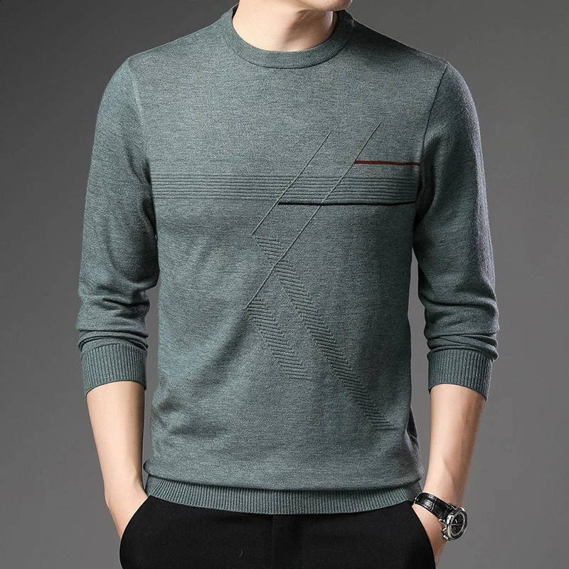 Mens Sweater Fashion Solid Color Warm Sweater Business Casual Heart Neckline Sweater Pullover Men 240821
