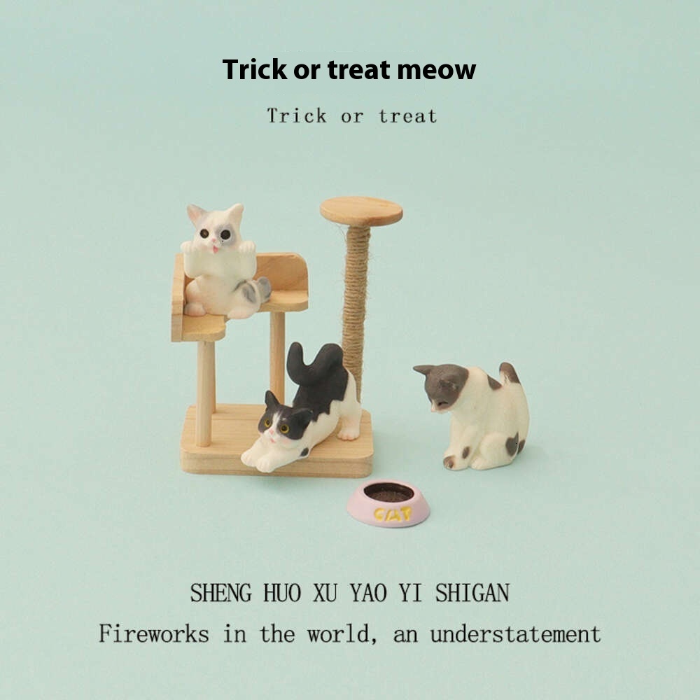 Funny Cat-Friendly Mini Carpet Climbing Frame - Unique Decorative Accessory Featuring Amusing Scenery