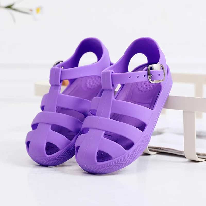 Girls sandals fashionable breathable anti slip childrens shoes toe caps walking shoes 2023 summer childrens sandals beach shoes W240821
