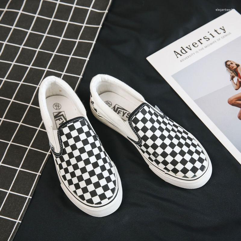 Casual Shoes Black And White Chessboard Plaid Canvas Summer Slip-on Lazy For Women Couple All-match Korean Style Student Single-layer
