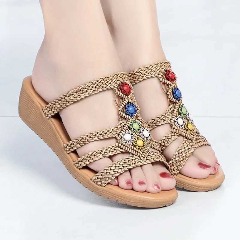Platform Female Slippers 2023 Summer Fashion New Beach Shoes 5~7cm Wedge Pearl Slippers Shoes for Women CL240806