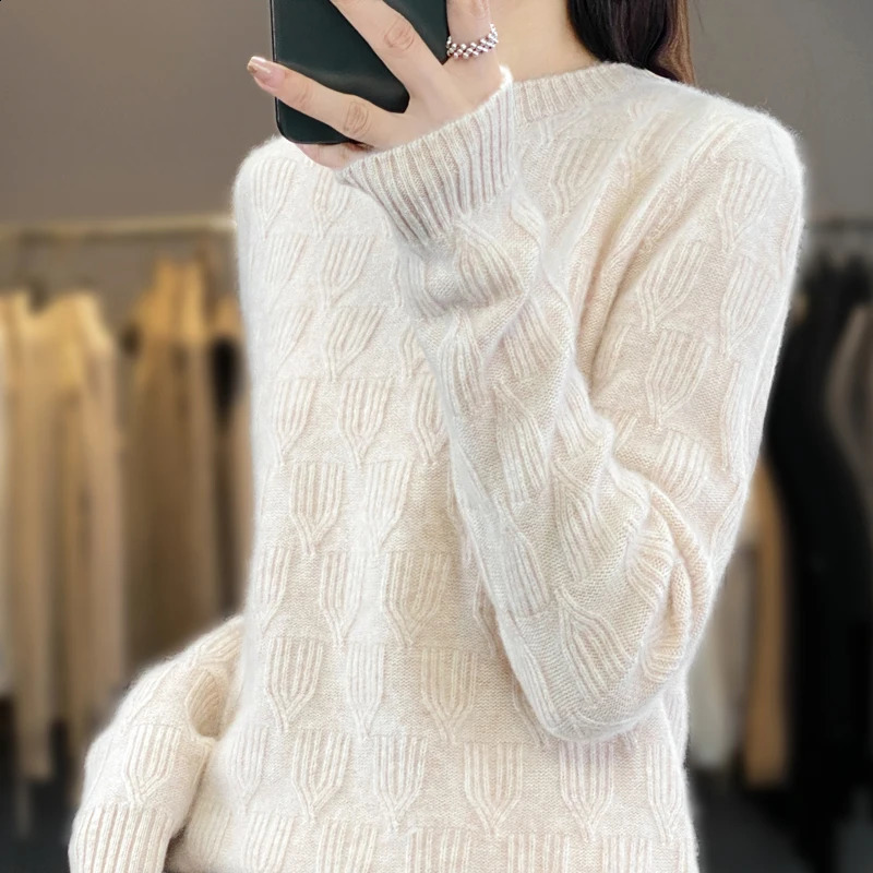AutumnWinter Cashmere Sweater Womens Oneck Pullover Warm Loose 240821