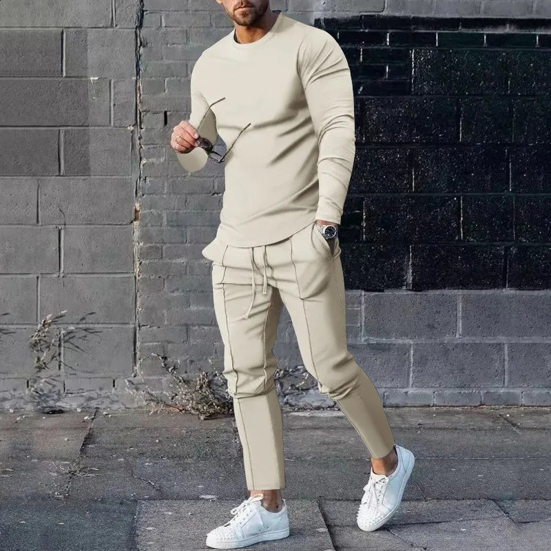 Solid color mens long sleeved T-shirt long pants 2-piece set casual mens street clothing oversized clothing sportswear 240827