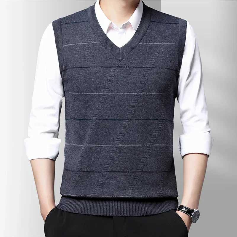 Mens Thickened Casual Sweater Tank Top Autumn and Winter Warm Mens VestXJ241221