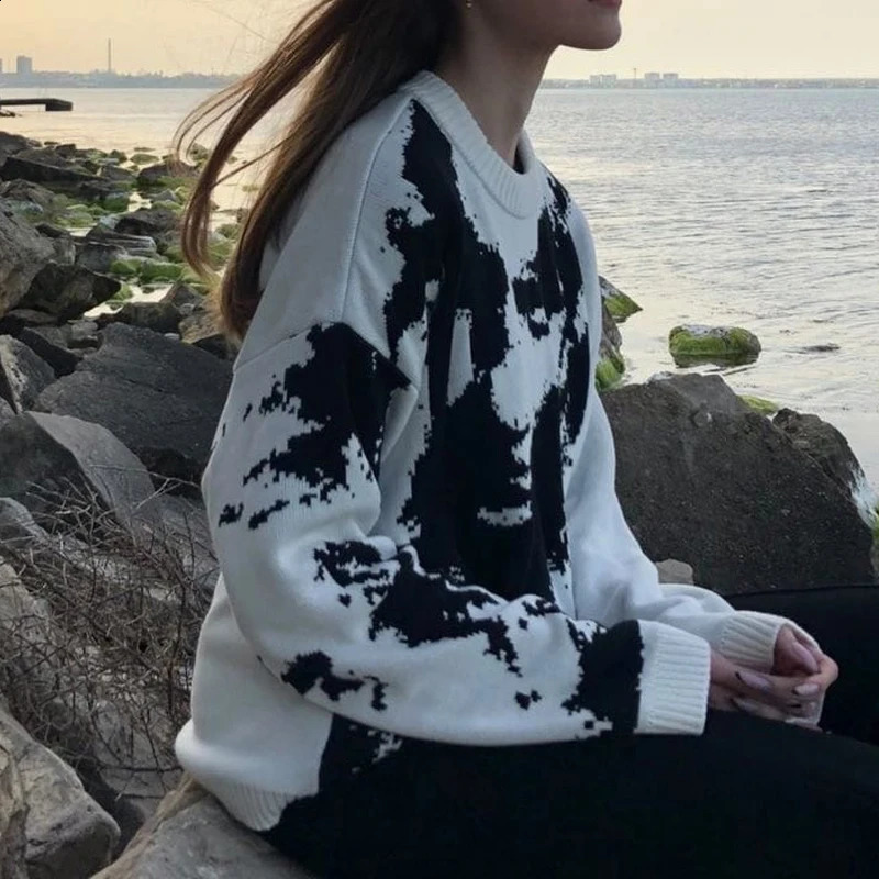 Abstract Art Y2k Harajuku Face Graphics Aesthetics Crew Neck Pullover Knit Warm Loose Oversized Sweater Women Autumn Winter EMO 240821