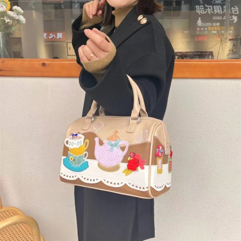 Embroidered cartoon style womens wallet and handbag y Boston bag cross body shoulder ner 240820