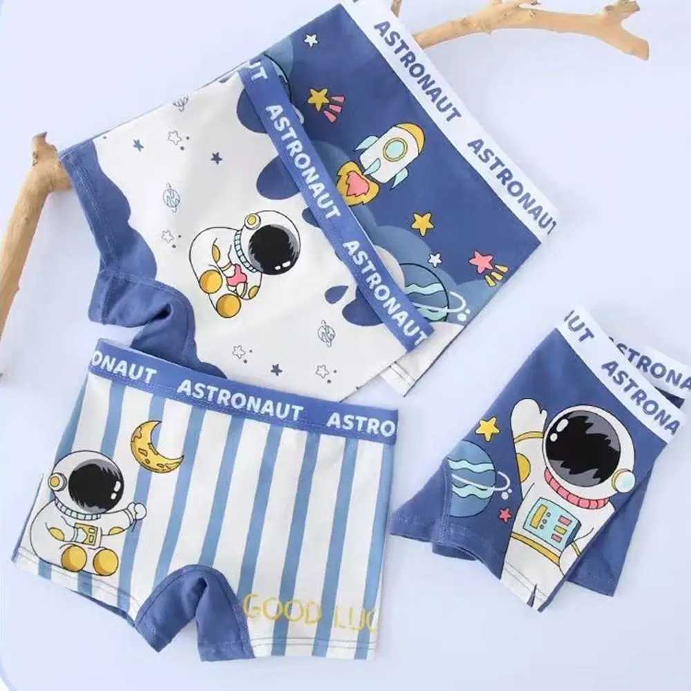 4pcs Panties Cartoon Astronaut Boxer Comfortable Cartoon Briefs Kids Underwear Cotton Mid-waist Boy Underpants Children Y240821
