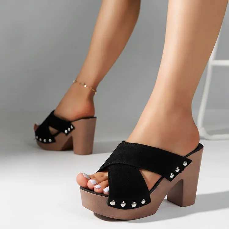 2023 Summer Sandals Women Platform Shoes Heels Luxury Wedge Black High Heeled Sandals Rivet Slippers Elegant Designer Sandals CL240806