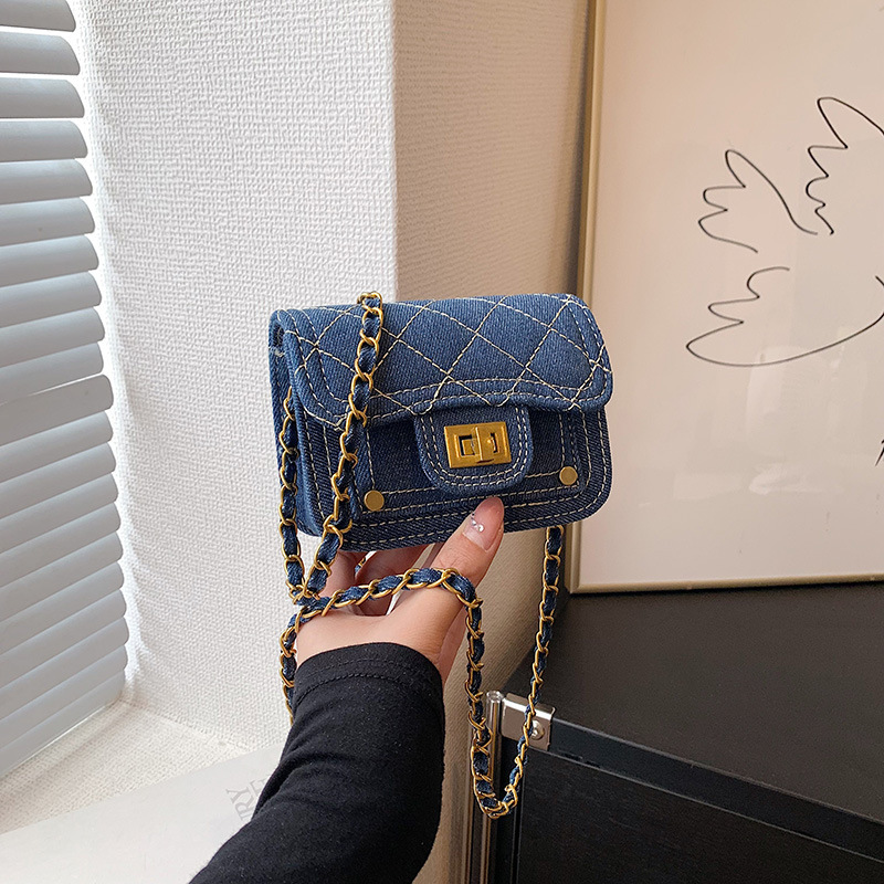 Stylish trendy children's chain shoulder new personalized diamond grid small fragrant style crossbody bag, versatile men's and women's 