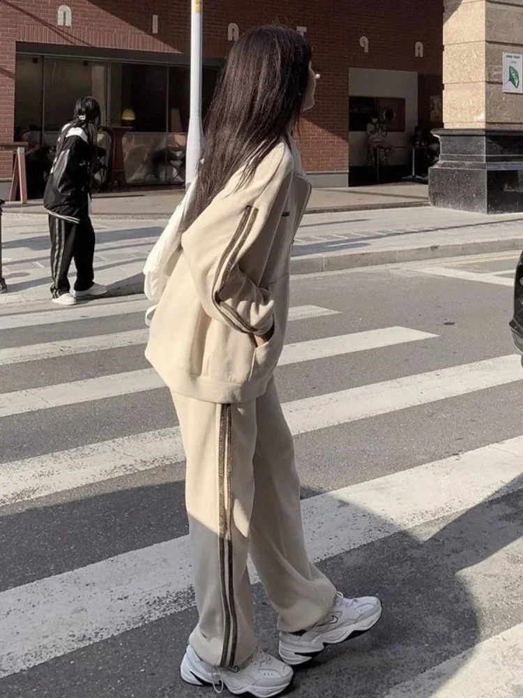 Hoip Jeeky Harajuku 2piece Womens Casual Jogger Sportswear Sweatshirt JacketPants Set Oversized Stand up Collar 240821