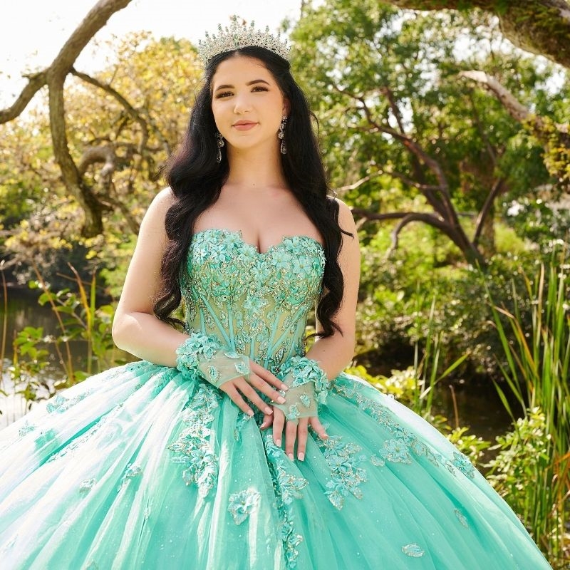 Green Shiny Quinceanera Dresses Ball Gown Off The Shoulder Lace Applique Beads Tull Corset Sweet 16 Dress Party Birthday Vestido De 15 Anos