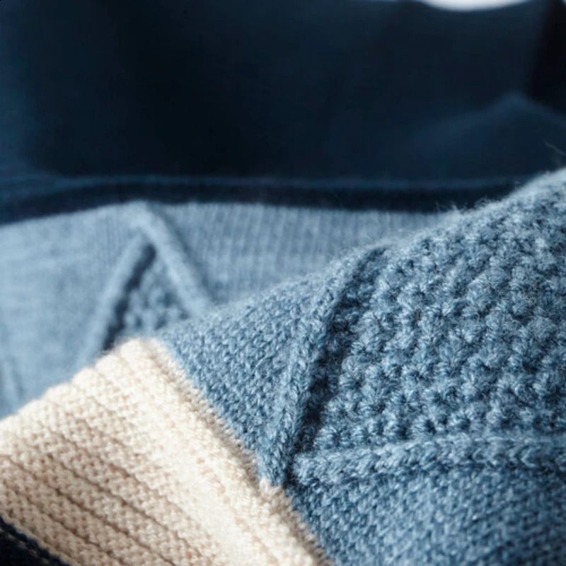 Mens Thickened Knitted Sweater with Velvet Yarn Jacquard Pattern In Three Colors - Young Casual Fashionable Vintage Sweater 240821