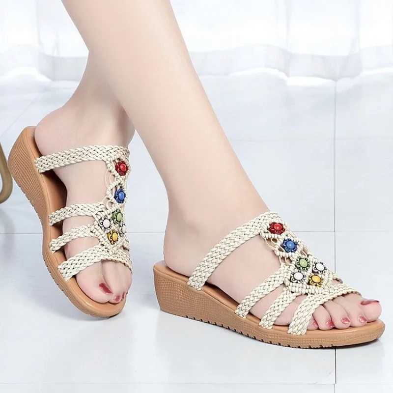 Platform Female Slippers 2023 Summer Fashion New Beach Shoes 5~7cm Wedge Pearl Slippers Shoes for Women CL240806