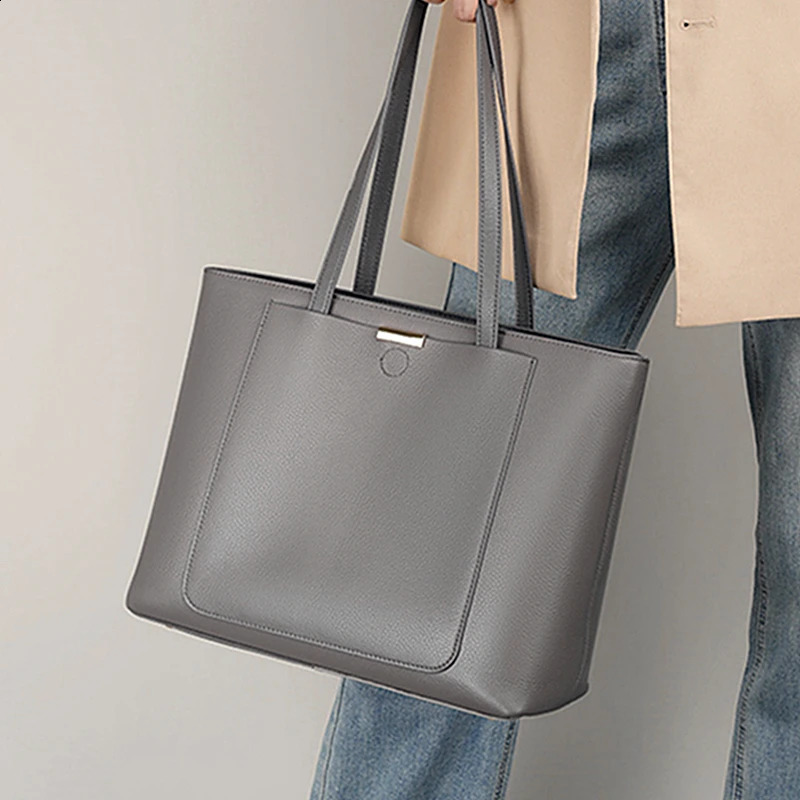 Toptrends 100% genuine leather shoulder bag for women trend ner laptop shopper handbag gray khaki 240820