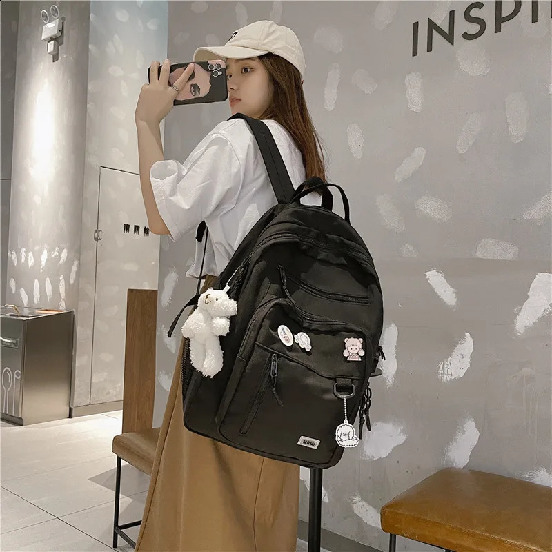 Fashionable college student backpack badge Rucksack girls school bag highcapacity womens cute casual travel Mochila 240820