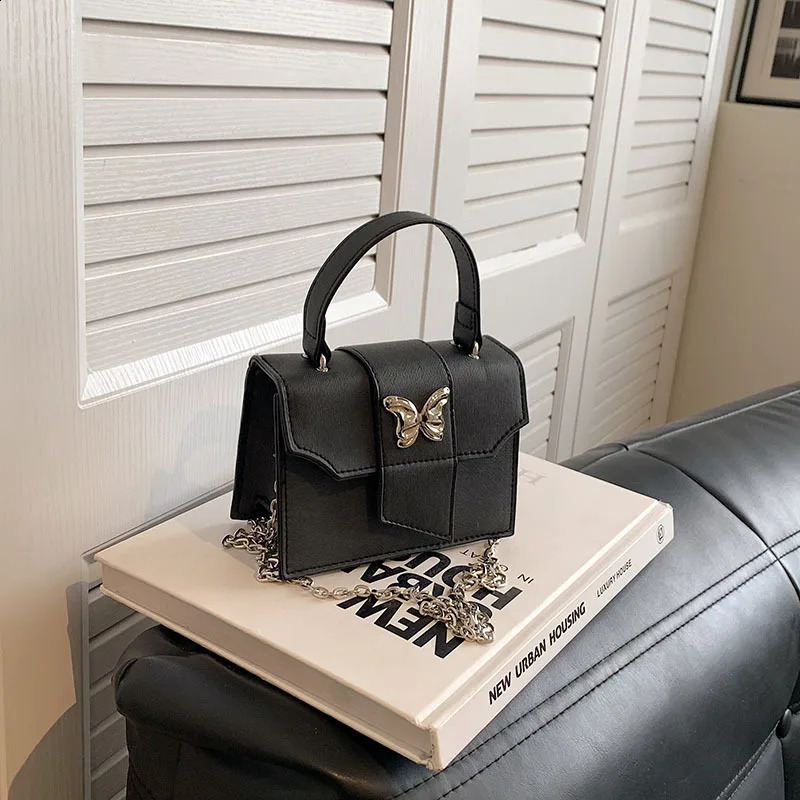 Fashion Ladies Crossbody Bag French Chain Girl Small Square Retro Casual Womens Metallic Decoration PU 240821