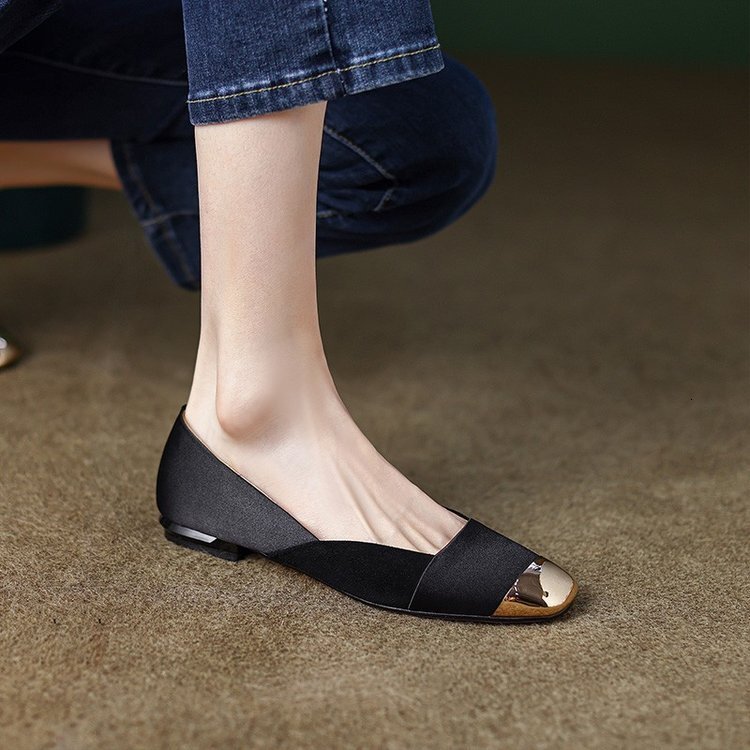 Ddmysports Autumn New Metal Shallow Mouth Women S French Square Ead Colored Low Eel Flat Sole Single Shoes OUTDOOR