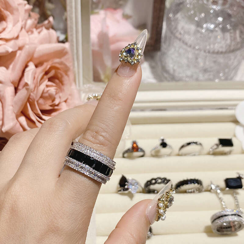 2024 Brand Wedding Rings Luxury Designer Jewelry 925 Sterling Silver Fill Radiant Shape Black 5A Cubic Zircon Party CZ Diamond Women Engagement Bridal