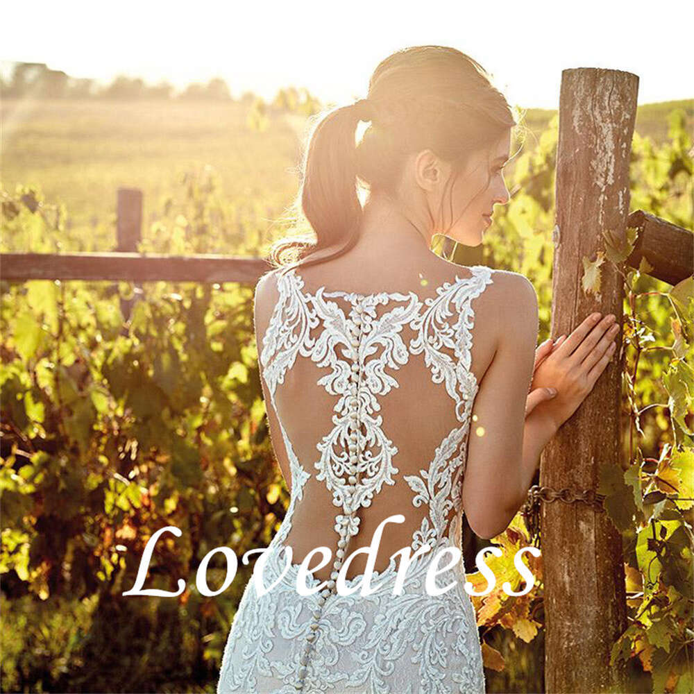 Sexy V-Neck Mermaid Wedding Dress 2024 Lace Boho Sleeveless Bride Gown Customized Buttons Pleats Illusion Back Vestido De Novia