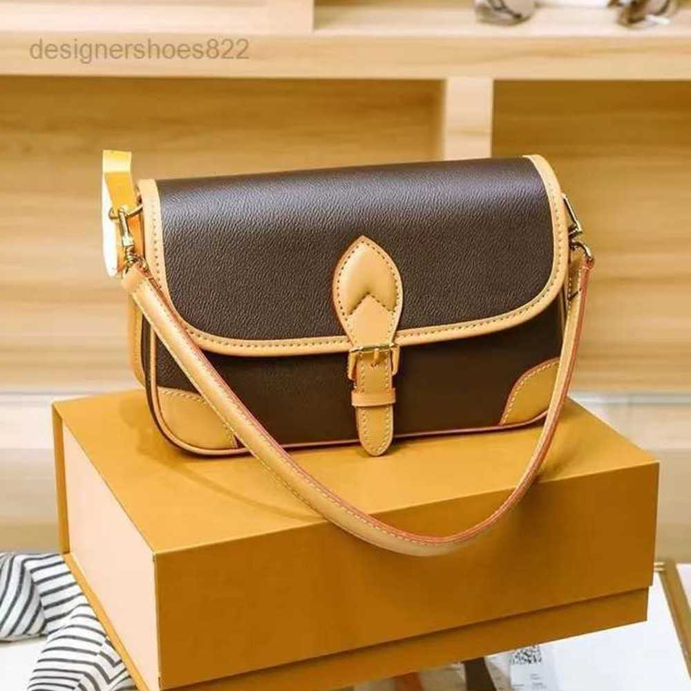 Shoulder Bags 2024 genuine leather WOMEN luxurys designers bags lady Handbags messenger crossbody chain shoulder bag Wallet