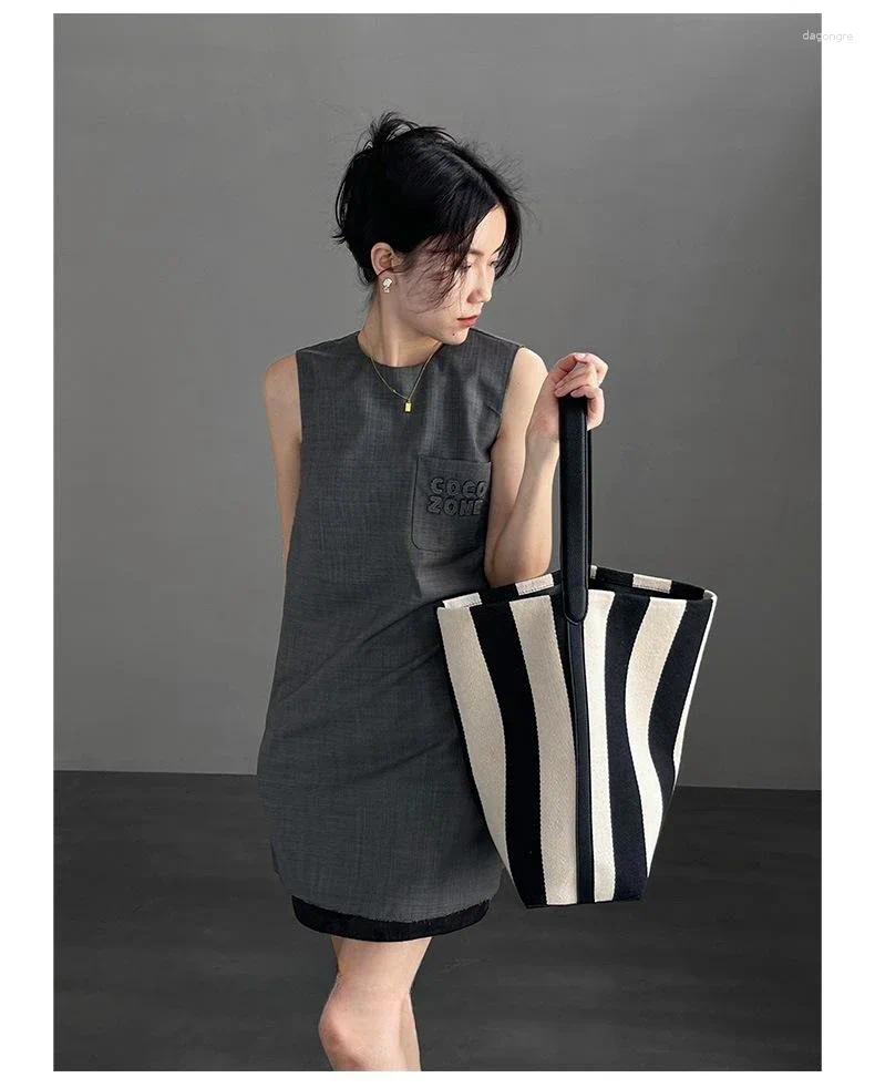 Totes 2024 Korean Style Ins Niche Striped Canvas Bag High Quality Large Capacity Tote Couples Simple Shoulder Bucket