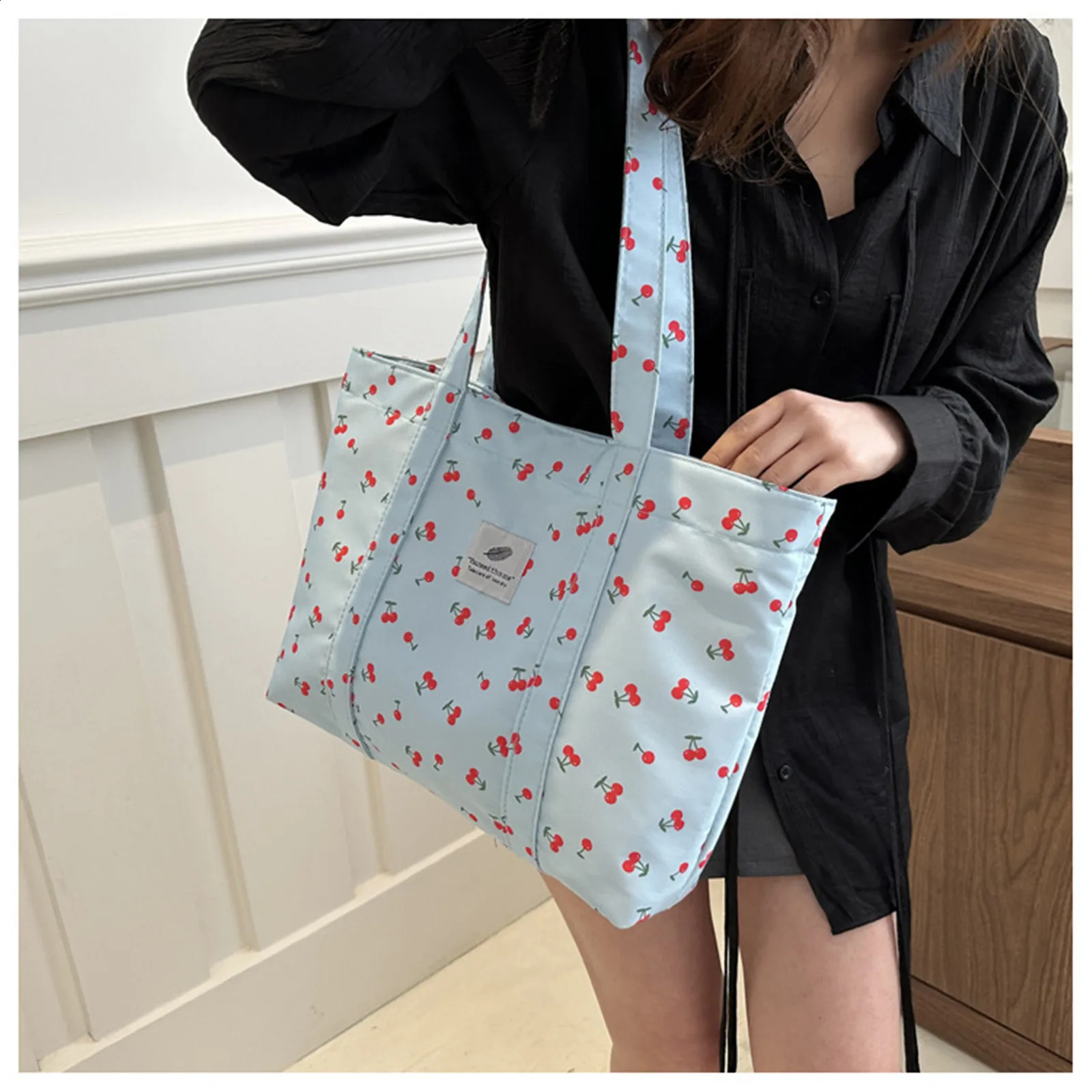 Sweet Cherry Casual Tote Bag Large Capacity Shopping Nylon Female Aesthetic Fruit Print Handbag for Women 240821