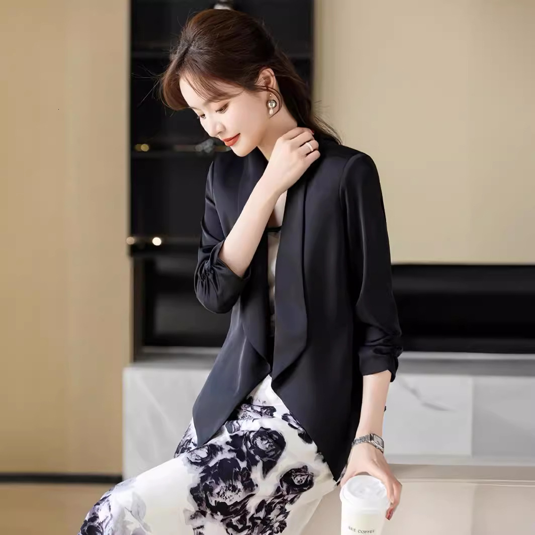 Sunscreen breathable acetate satin small suit jacket for women's summer new style, high-end feeling, short and casual cardigan