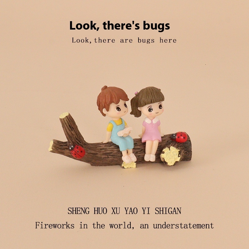 Cartoon Creative Cute Tree stump Characters Reading Micro Landscape Scene Interior Plastic Crafts Car Decoration