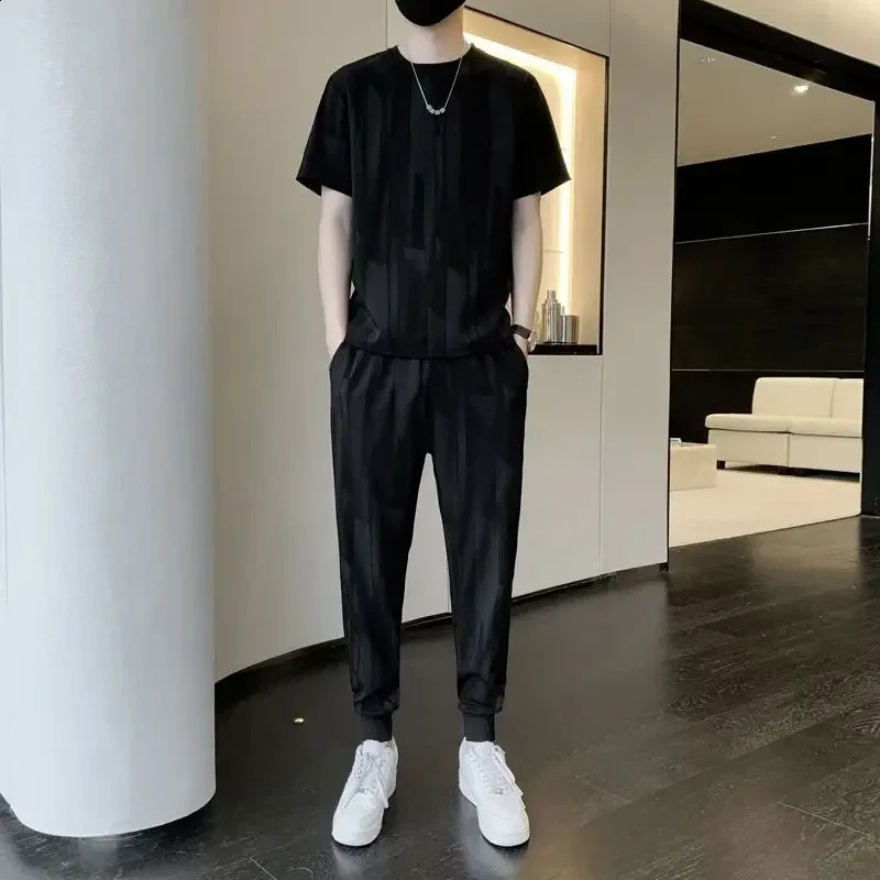 Tracksuit T-shirts Pants Suits for Men Black No Smooth Sweatsuit Man Trousers Sets Sweatshirts Baggy Slacks Loose Elastic 240821
