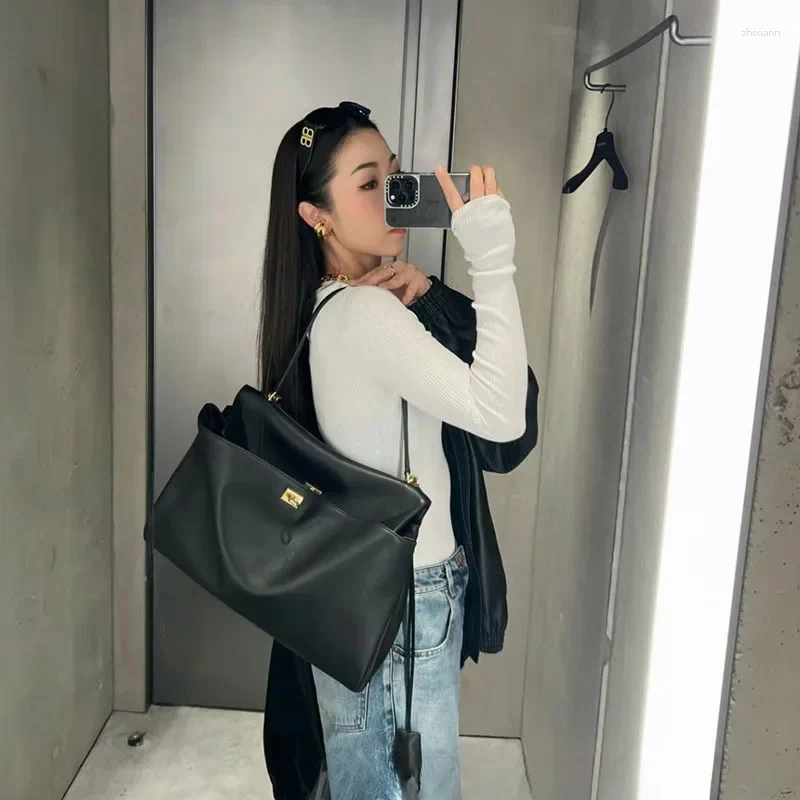 Totes Gold Black Premium Genuine Leather Rodeobag Single Shoulder Slant Cross Commuting Kiley Women's Bag Lock Buckle Underarm 4
