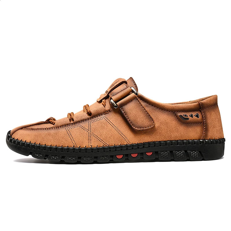 Handmade mens casual shoes fashionable sports shoes genuine leather mens Loafers Moccasins breathable skate shoes adult shoes 240821