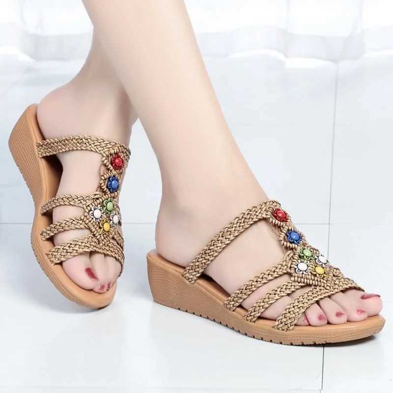 Platform Female Slippers 2023 Summer Fashion New Beach Shoes 5~7cm Wedge Pearl Slippers Shoes for Women CL240806
