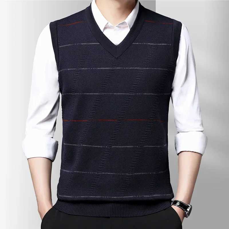 Mens Thickened Casual Sweater Tank Top Autumn and Winter Warm Mens VestXJ241221