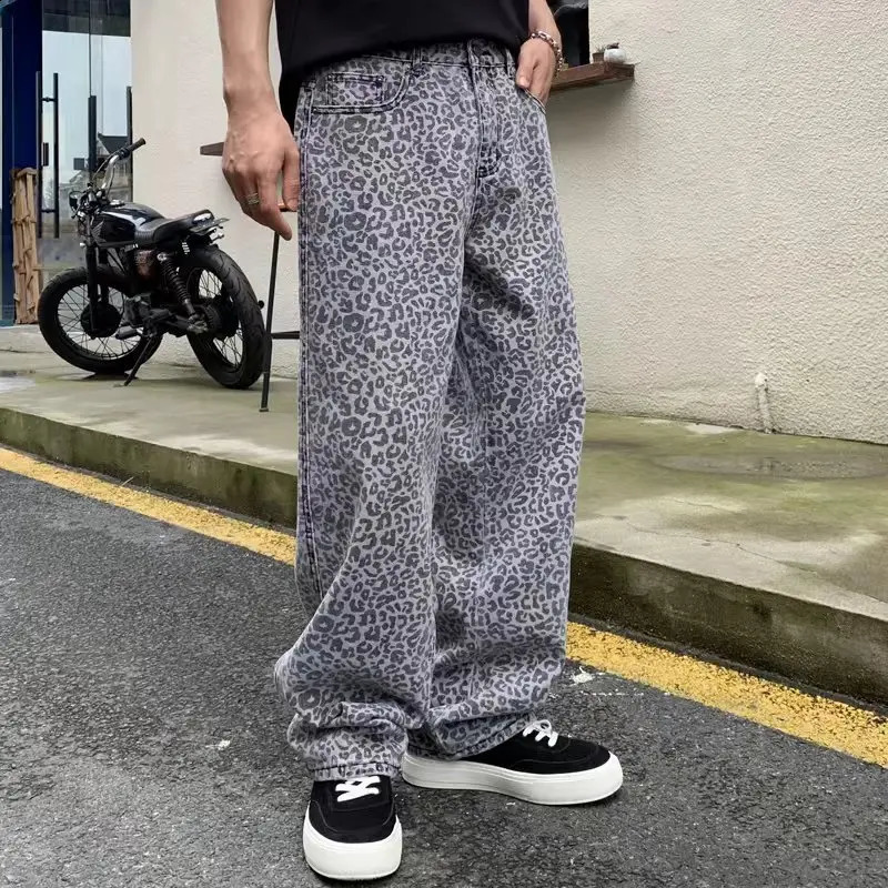 High-end Leopard Printed Jeans For Men Casual Straight Long Pants Light loose straight wide leg Washed Baggy Trousers Male 240821