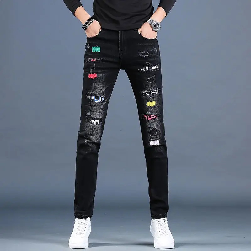 Harajuku Fashion Mens High-end Embroidered Jeans Korean Style Prints Patches Slim Fit Casual Spring Autumn Cowboy Trousers 240821